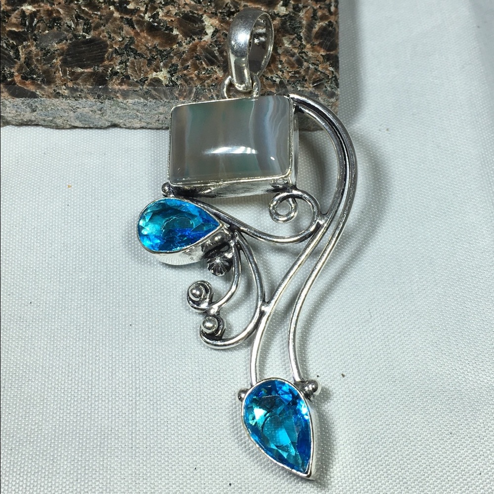 Botswana Agate, Blue Topaz Pendant
